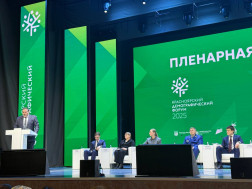 Врачи КМКБ № 20 им. И.С. Берзона посетили Красноярский демографический форум